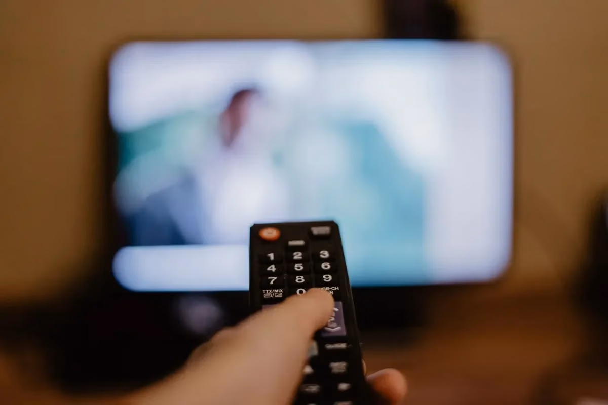Imagem de capa do post: Confira 6 filmes e séries com personagens autistas