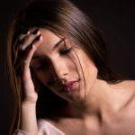 7 sinais silenciosos de depressão que você confunde com cansaço